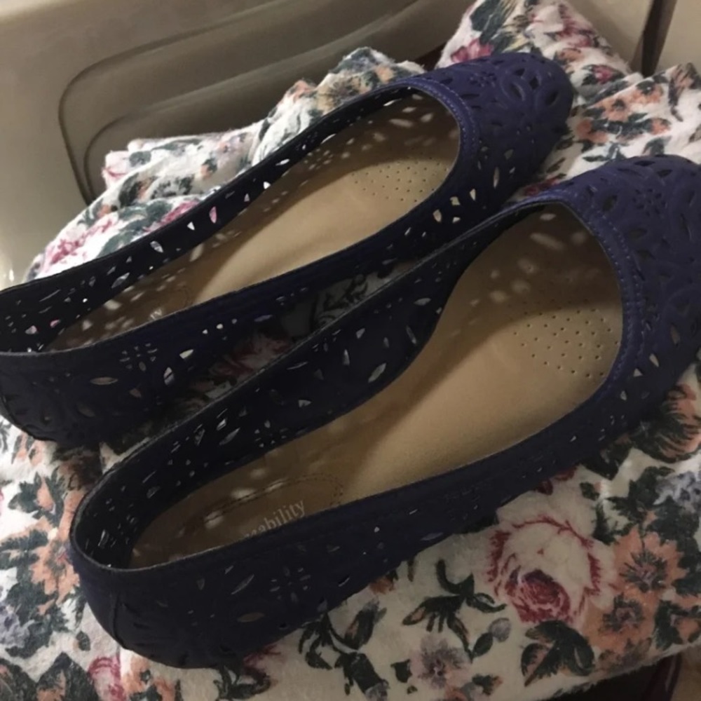 Floral flats